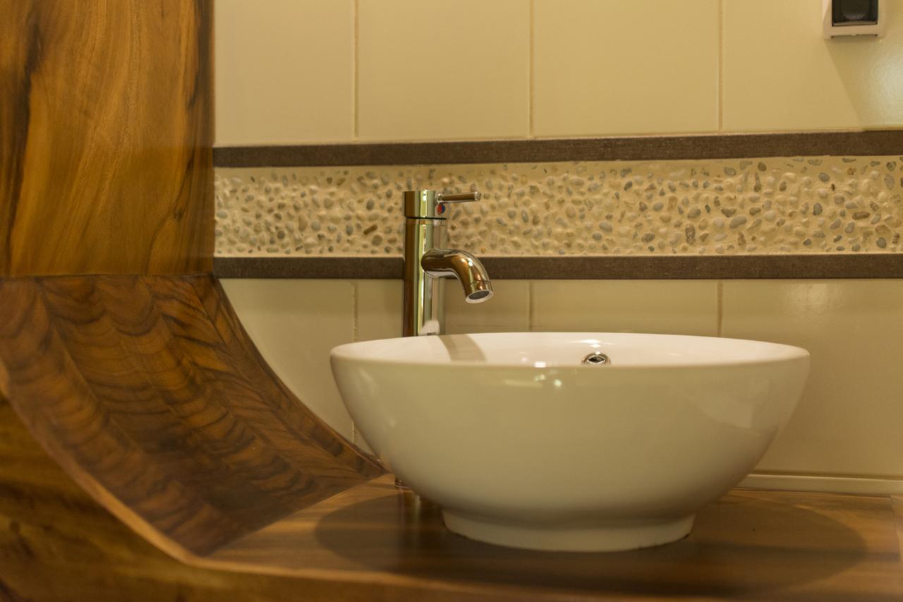 Hotel Tropico Monteverde ภายนอก รูปภาพ